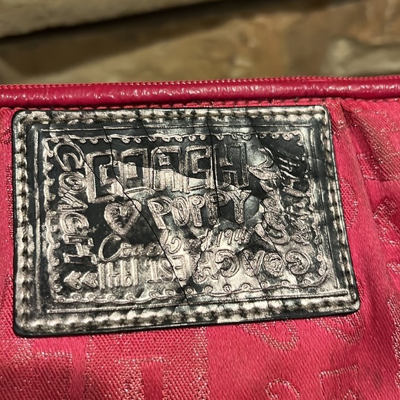 Coach Poppy Hot Pink Wristlet - Picture 2 of 6